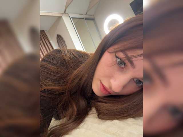 VictoriaBix live cam