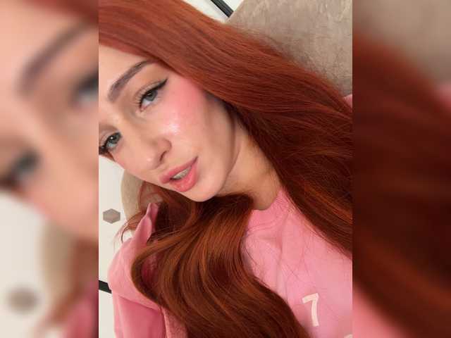 ArinaSmile live cam on BongaCams