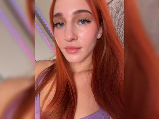 ArinaSmile live webcam show