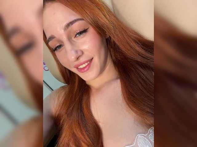 ArinaSmile live cam on BongaCams