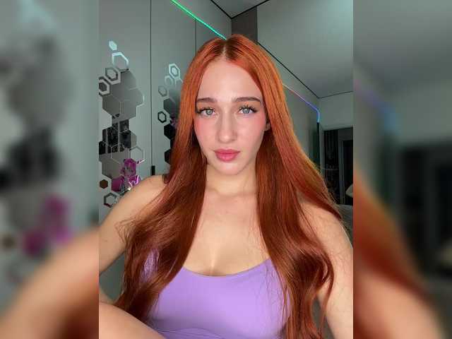 ArinaSmile live webcam show