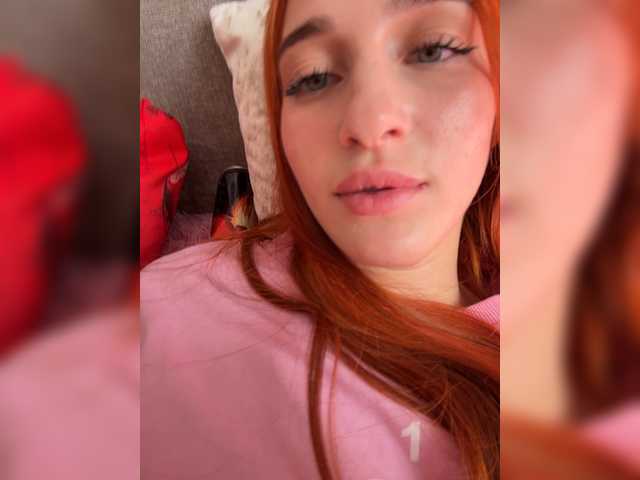 ArinaSmile live webcam show