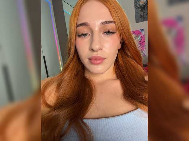 ArinaSmile live cam on BongaCams