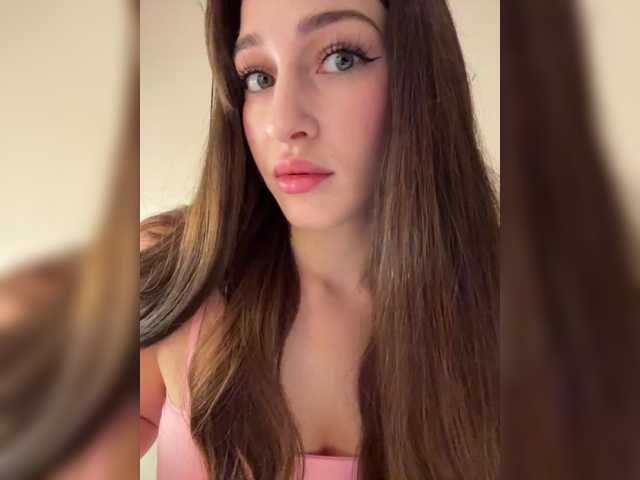 ArinaSmile live cam on BongaCams