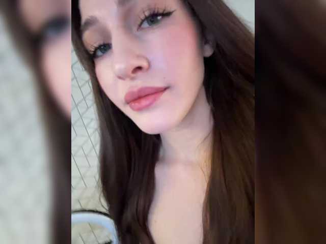 ArinaSmile live cam on BongaCams