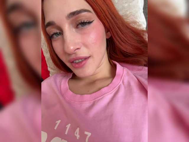 ArinaSmile live webcam show