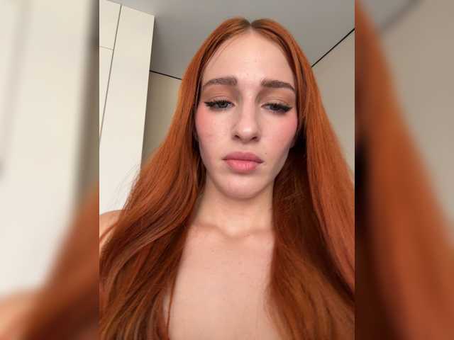 ArinaSmile live cam on BongaCams