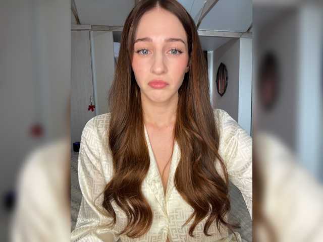 ArinaSmile, en directo ahora en BongaCams