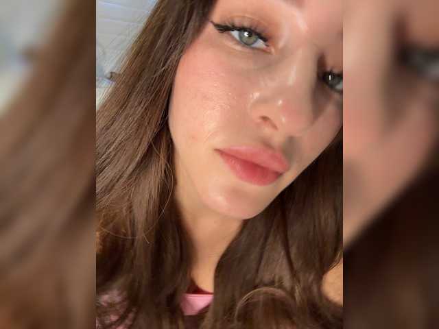ArinaSmile live cam