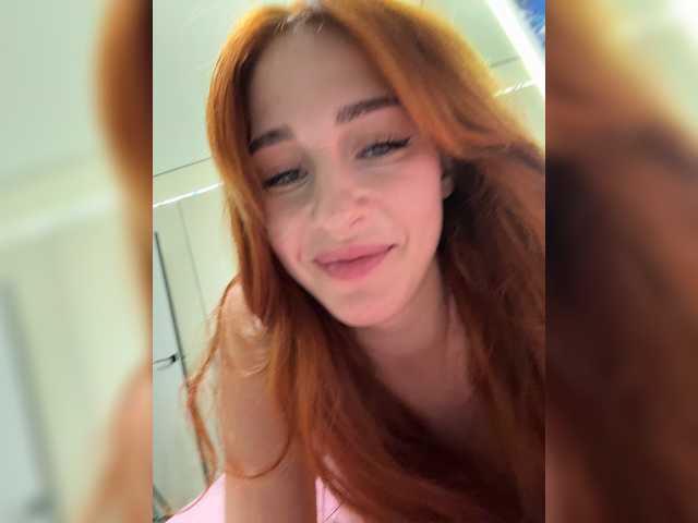 ArinaSmile live cam on BongaCams