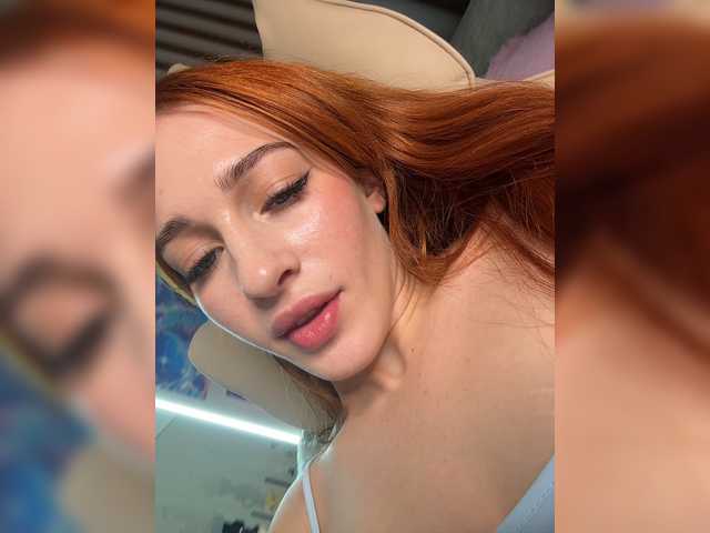 ArinaSmile live cam on BongaCams