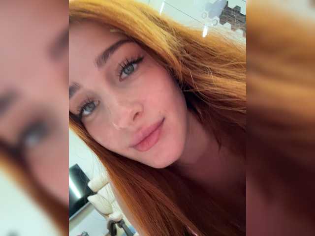 VictoriaBix live cam preview