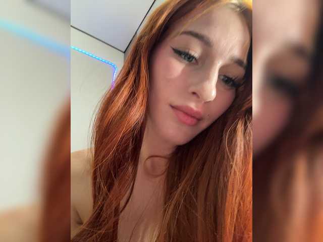 ArinaSmile live cam on BongaCams