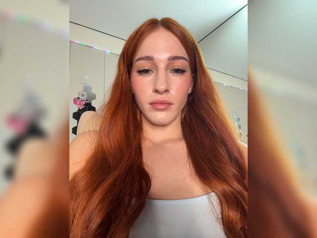 ArinaSmile live cam on BongaCams