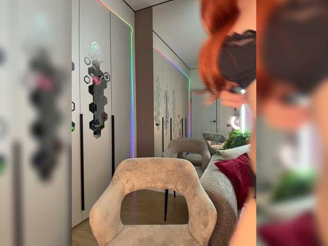ArinaSmile live webcam show
