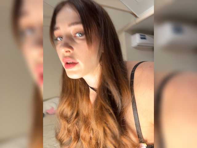ArinaSmile live cam on BongaCams