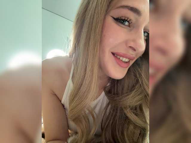 ArinaSmile chat room