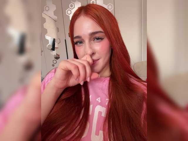 ArinaSmile live cam on BongaCams