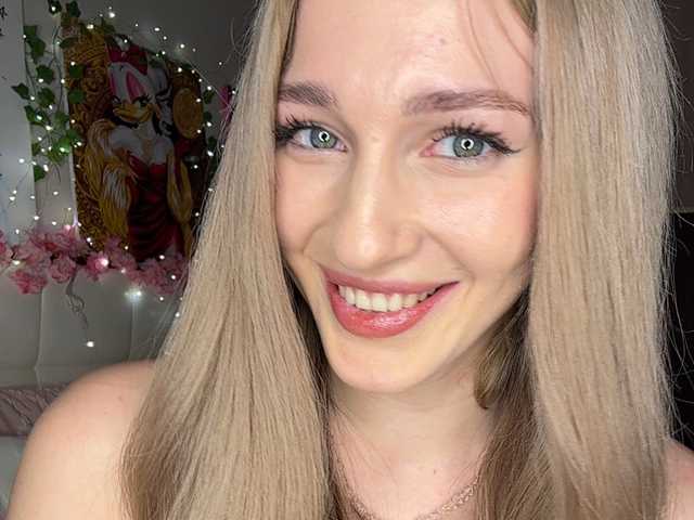 VictoriaBix webcam