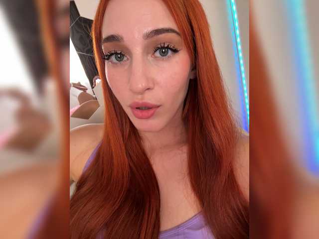 ArinaSmile live webcam show