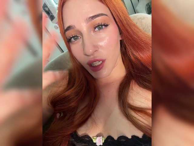ArinaSmile live cam on BongaCams