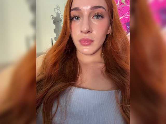 ArinaSmile live cam on BongaCams