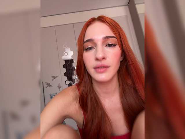 ArinaSmile live webcam show