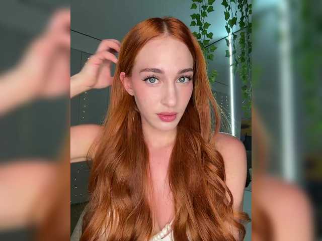 ArinaSmile live cam on BongaCams