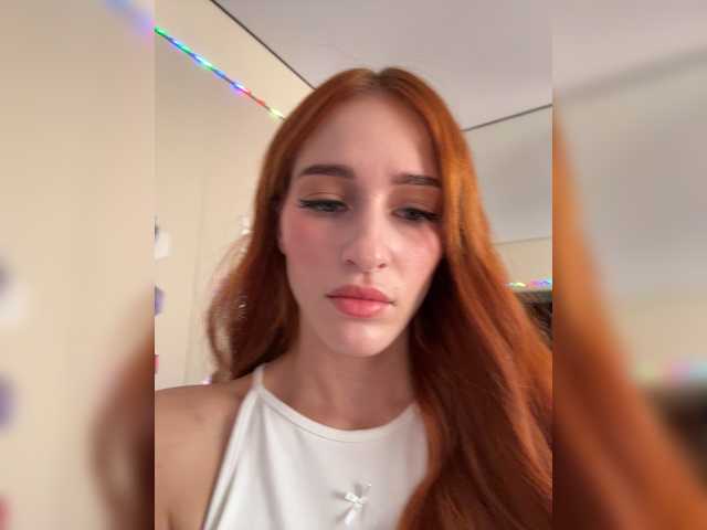 ArinaSmile live cam on BongaCams