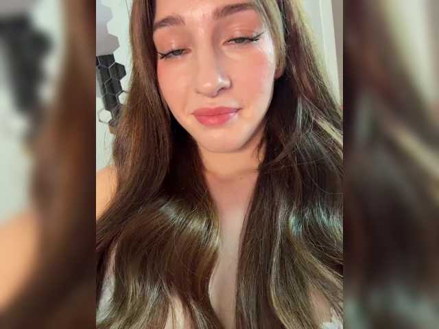 ArinaSmile, en vivo ahora en BongaCams