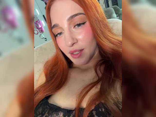 ArinaSmile live webcam show