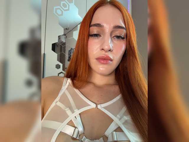ArinaSmile live cam on BongaCams