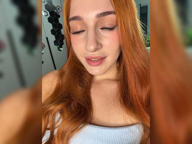 ArinaSmile live cam on BongaCams