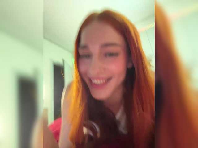 ArinaSmile live webcam show