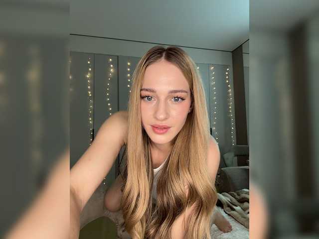  ArinaSmile chat room
