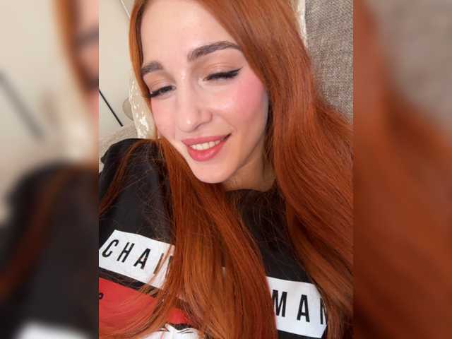 ArinaSmile live cam on BongaCams