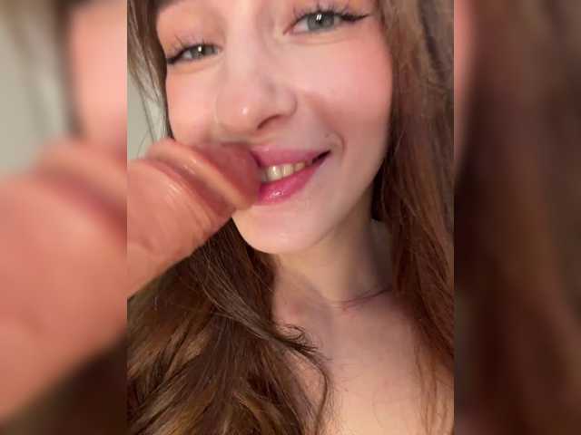ArinaSmile live cam