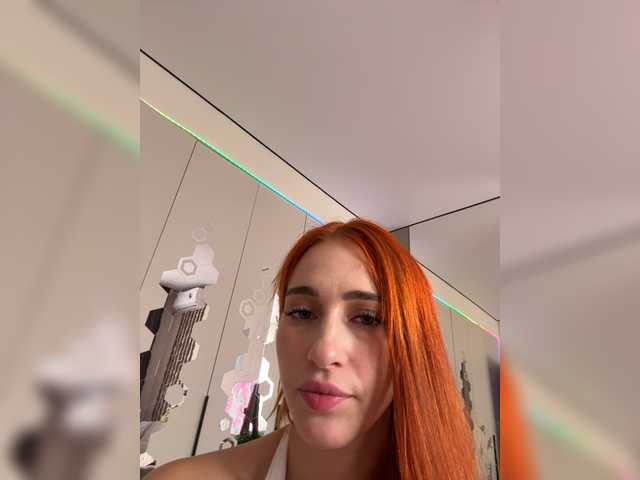 ArinaSmile live cam on BongaCams