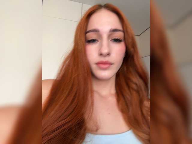 ArinaSmile live cam on BongaCams