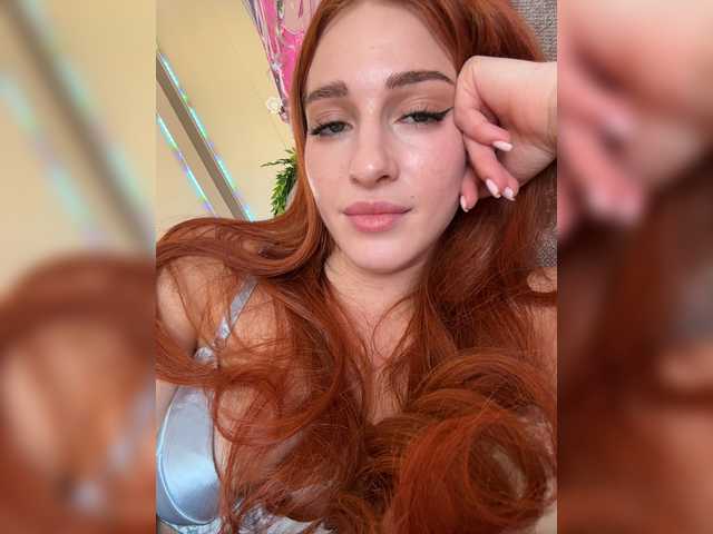ArinaSmile live cam on BongaCams