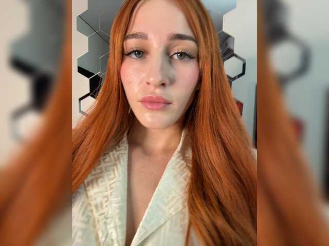 ArinaSmile live cam on BongaCams