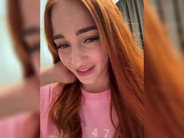 ArinaSmile live cam on BongaCams