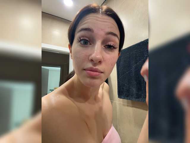 ArinaSmile live cam on BongaCams
