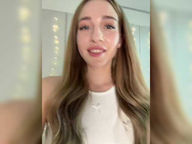 ArinaSmile chat room