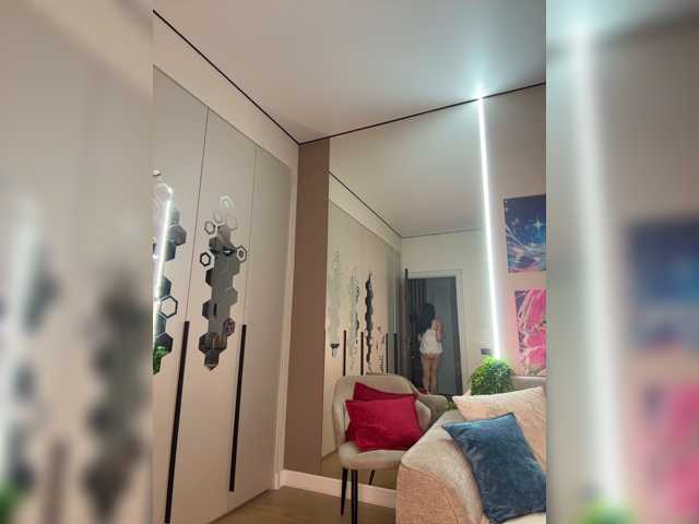 VictoriaBix live cam