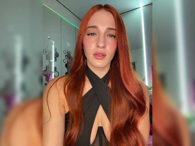 ArinaSmile live webcam show