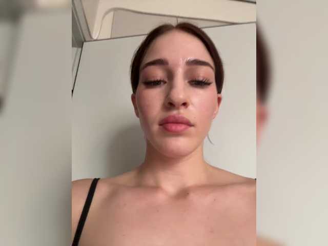 ArinaSmile live cam on BongaCams
