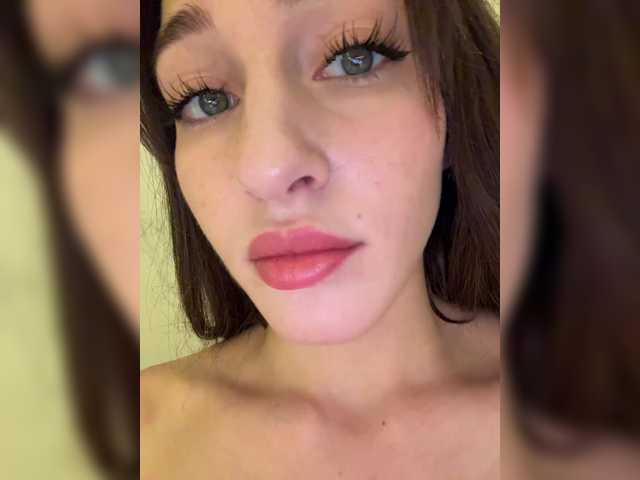 ArinaSmile live cam on BongaCams