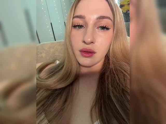 VictoriaBix webcam