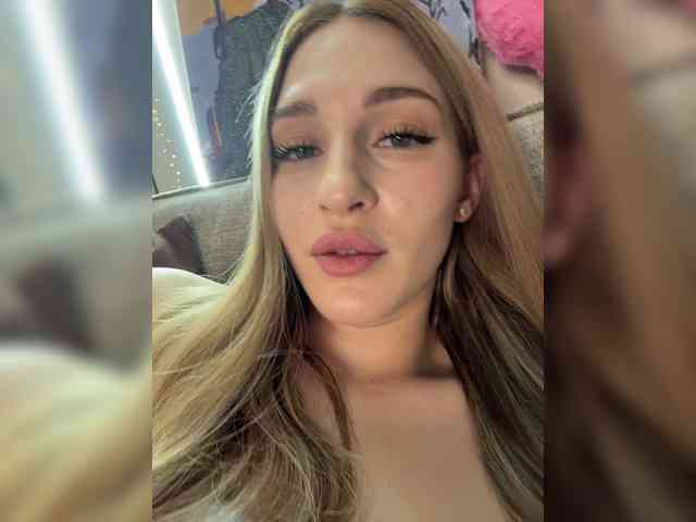 VictoriaBix webcam